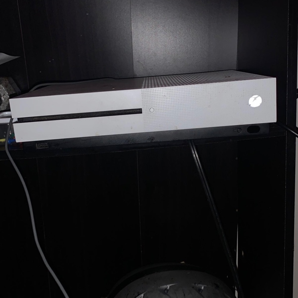 Xbox one s 1TB